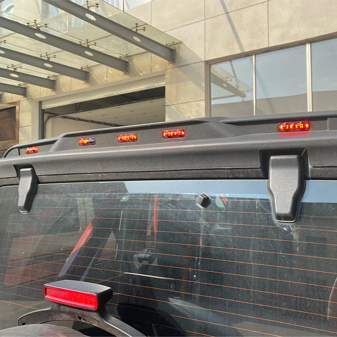 American Modified Amjpca00303 Rear Roof Spoiler With Amber LED Lights product image