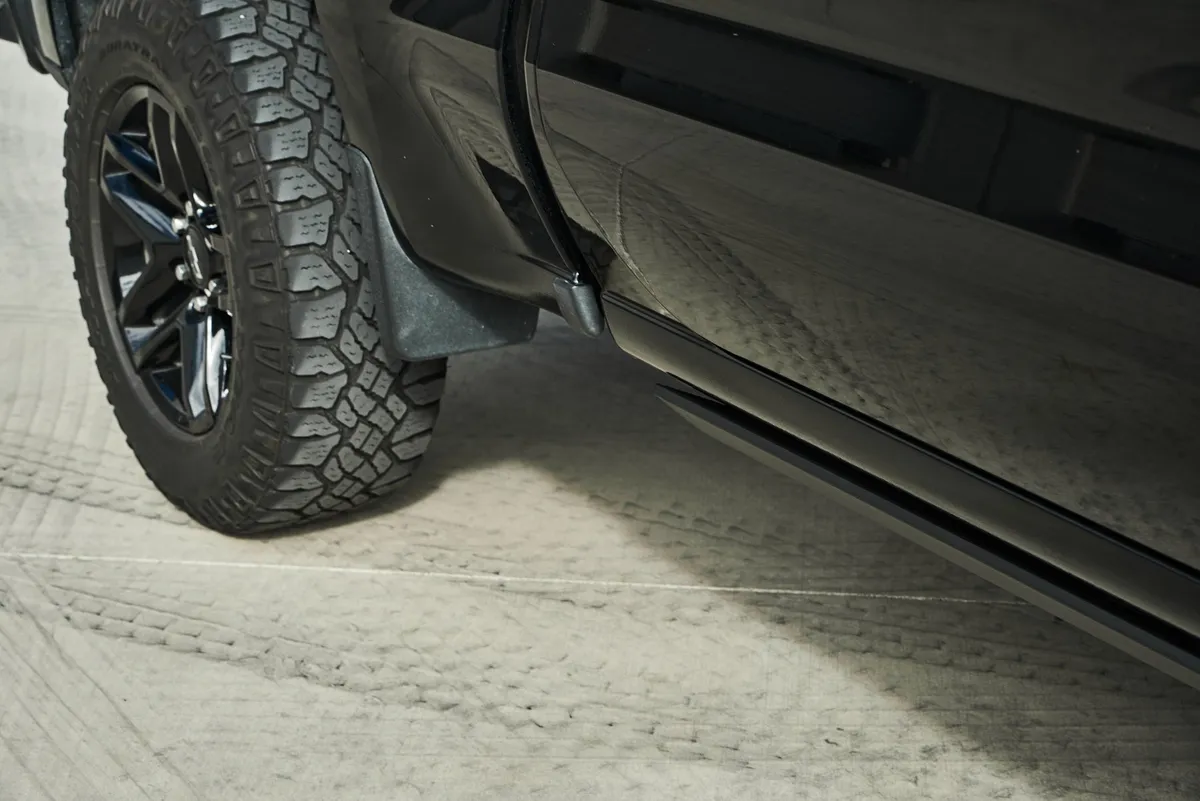 2019-2026 Chevrolet Silverado/Gmc Sierra 1500/2500/3500 Crew Cab E-Power Board Steps product image