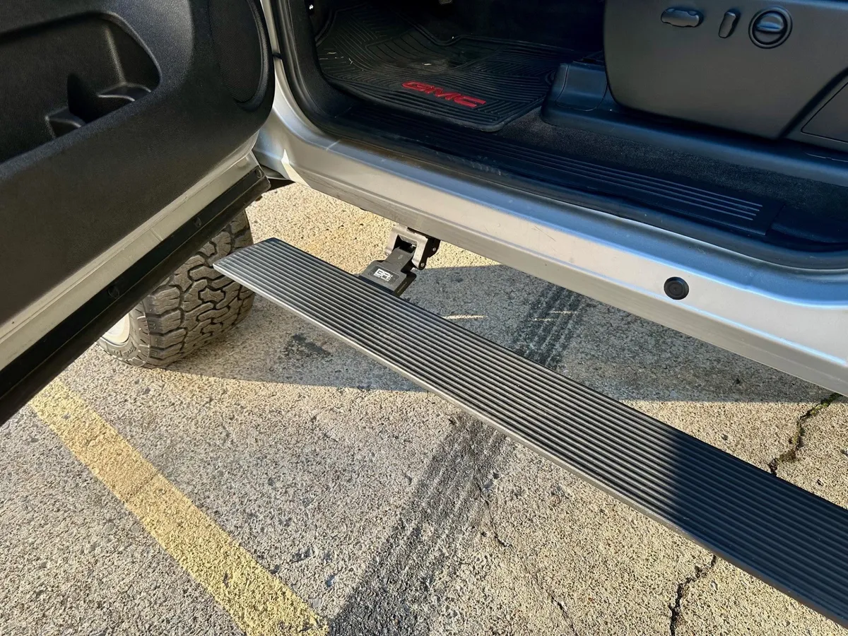 2007-2018 Chevrolet Silverado/Gmc Sierra 1500/2500/3500 E-Power Board Steps product image