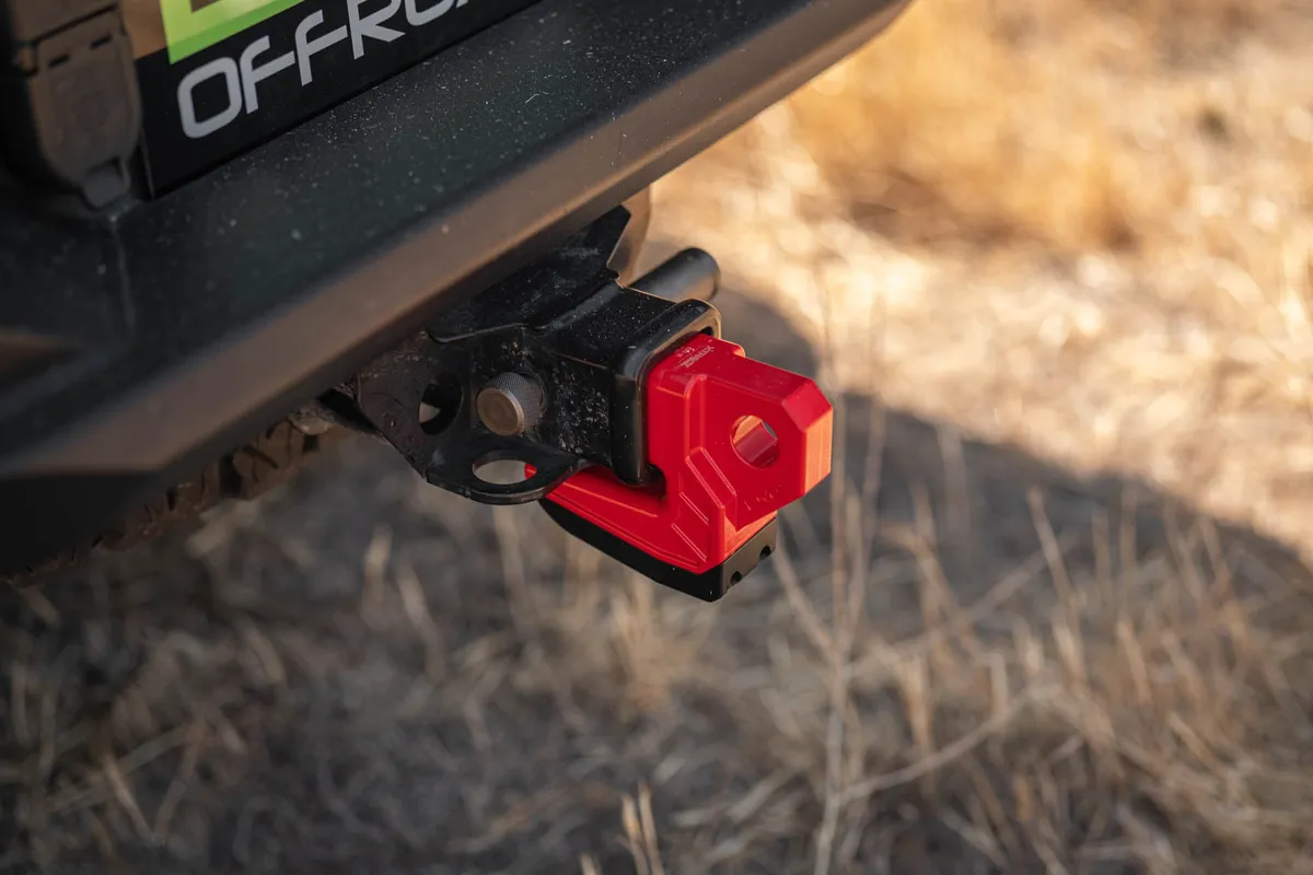 DV8 Offroad Xtract Hitch Skid Plate - Black product image