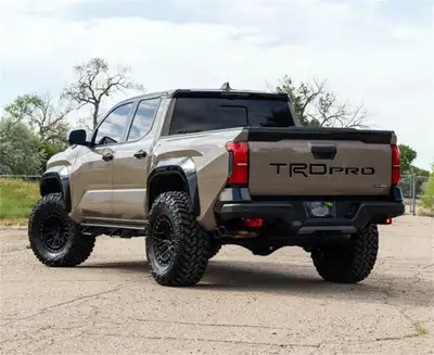 ReadyLift ReadyLift Suspension 1.5 SST Lift Kit ? 2024-2025 Toyota Tacoma TRD Pro 69-54150