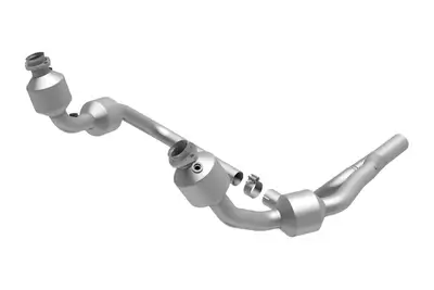 MagnaFlow Exhaust Products MagnaFlow 2007-2009 Jeep Wrangler 3.8L OEM Grade Federal / EPA Compliant Direct-Fit Catalytic Converter 49689
