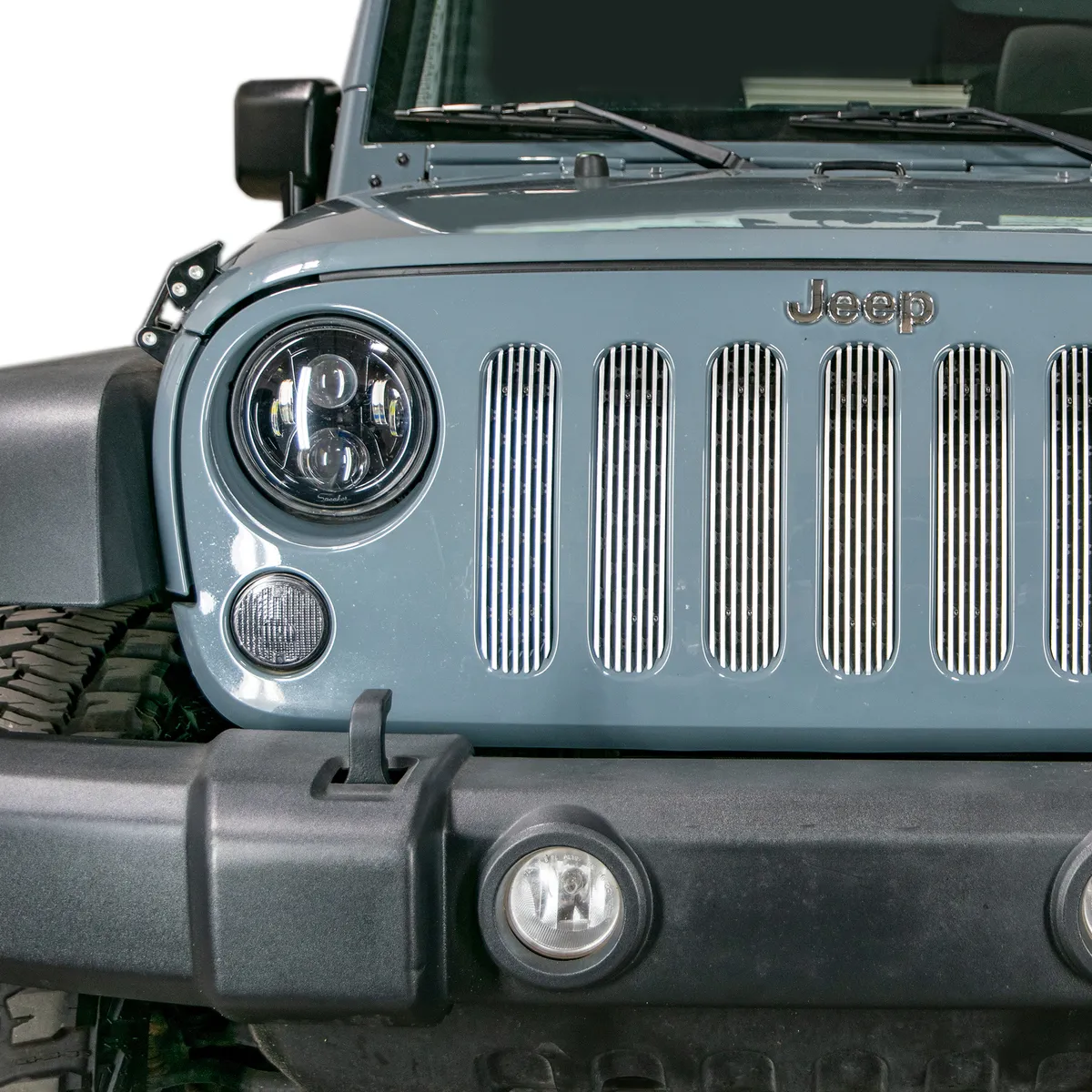 DV8 Offroad D-JP-190008-POLSH Grill Inserts; 7-Pieces; Polished product image