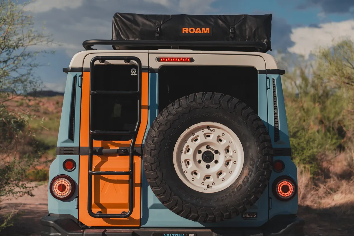 Vagabond 2.0 Standard Rooftop Tent Sand product image