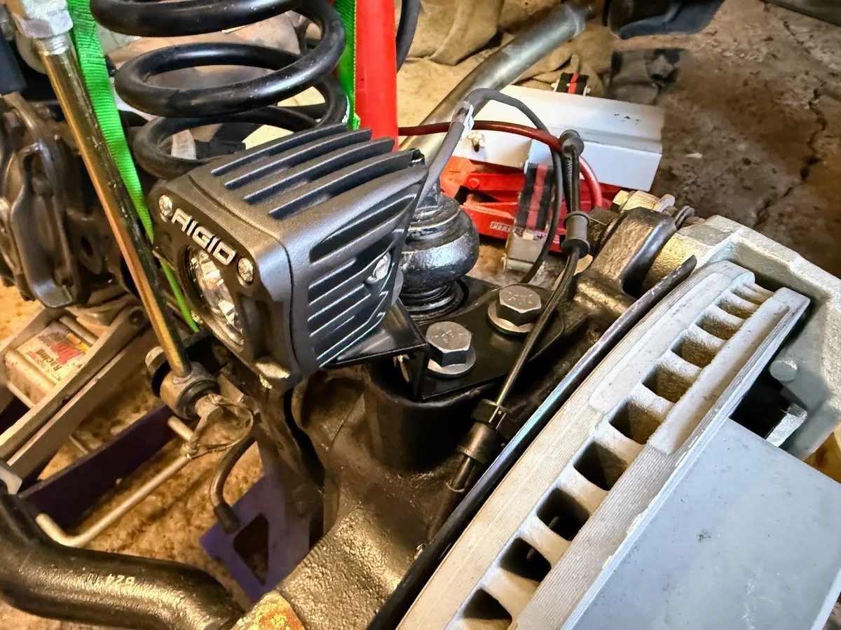 Dana/Spicer "Ultimate Dana 60" Steerable Knuckle Pod Light Mounts product image