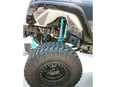 EVO Manufacturing Jeep Wrangler King Coilover Conversion Kit. Front Bolt on (Black) For Jk/Jku 2 Door & 4 Door 2007-2018