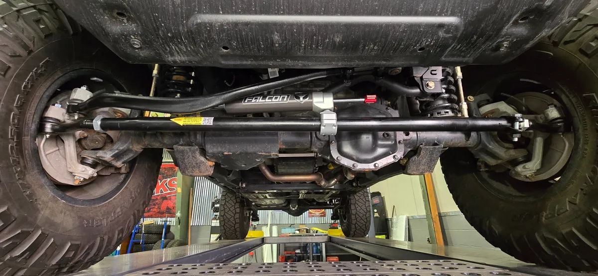 Falcon Nexus EF 2.2 Fast Adjust Steering Stabilizer, JL/JT/JK – 1-5/8" HD TIE ROD product image