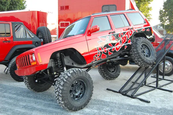 Jeep Cherokee 8.0 Inch Long Arm Lift Kit W/Rear Coil Conversion 1984-2001 XJ Clayton Off Road product image