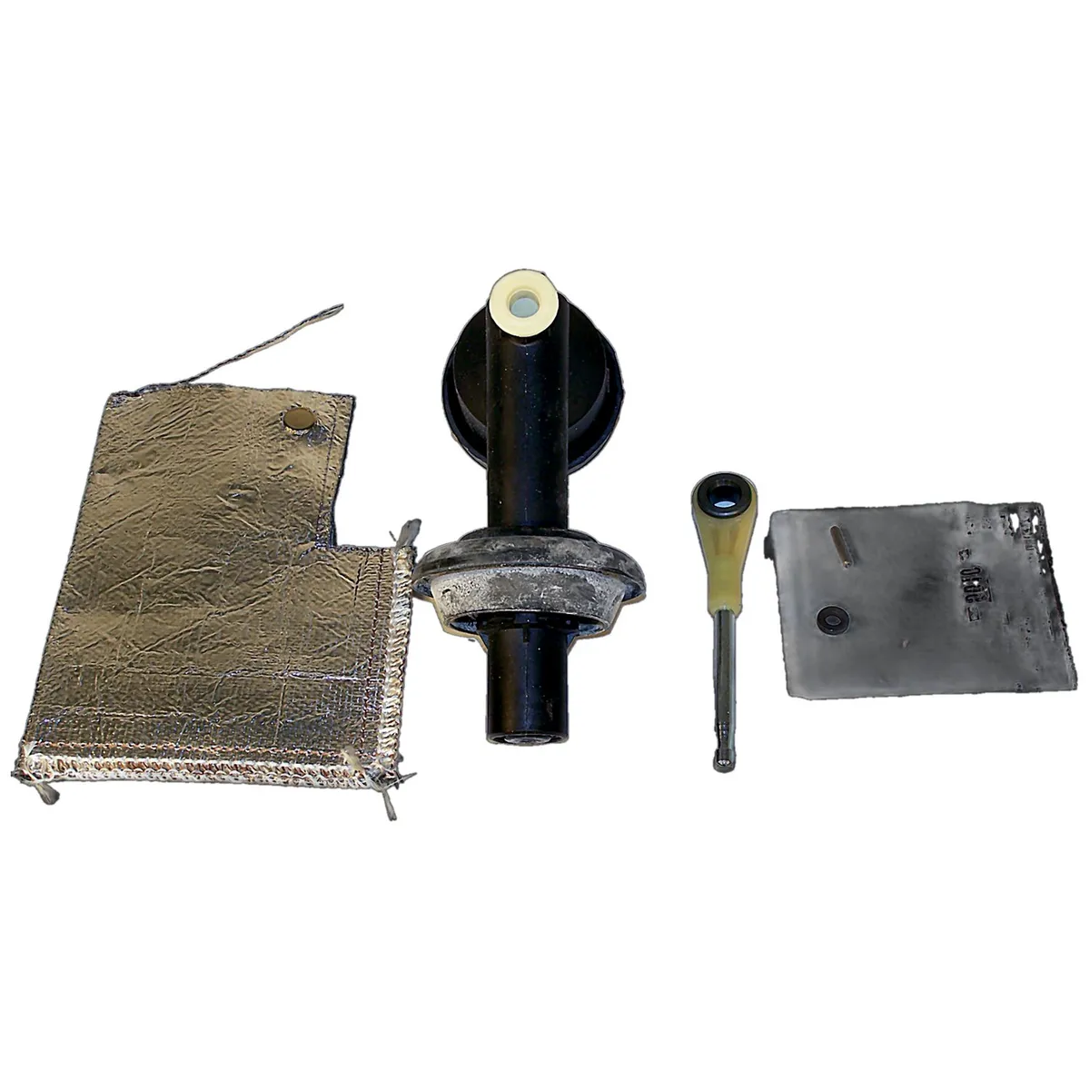 Clutch Master Cylinder; For Use w/ 2001-2003 Chrysler/Dodge/Plymouth RG Europe Minivans w/Front Wheel Drive; Right Hand Drive; product image