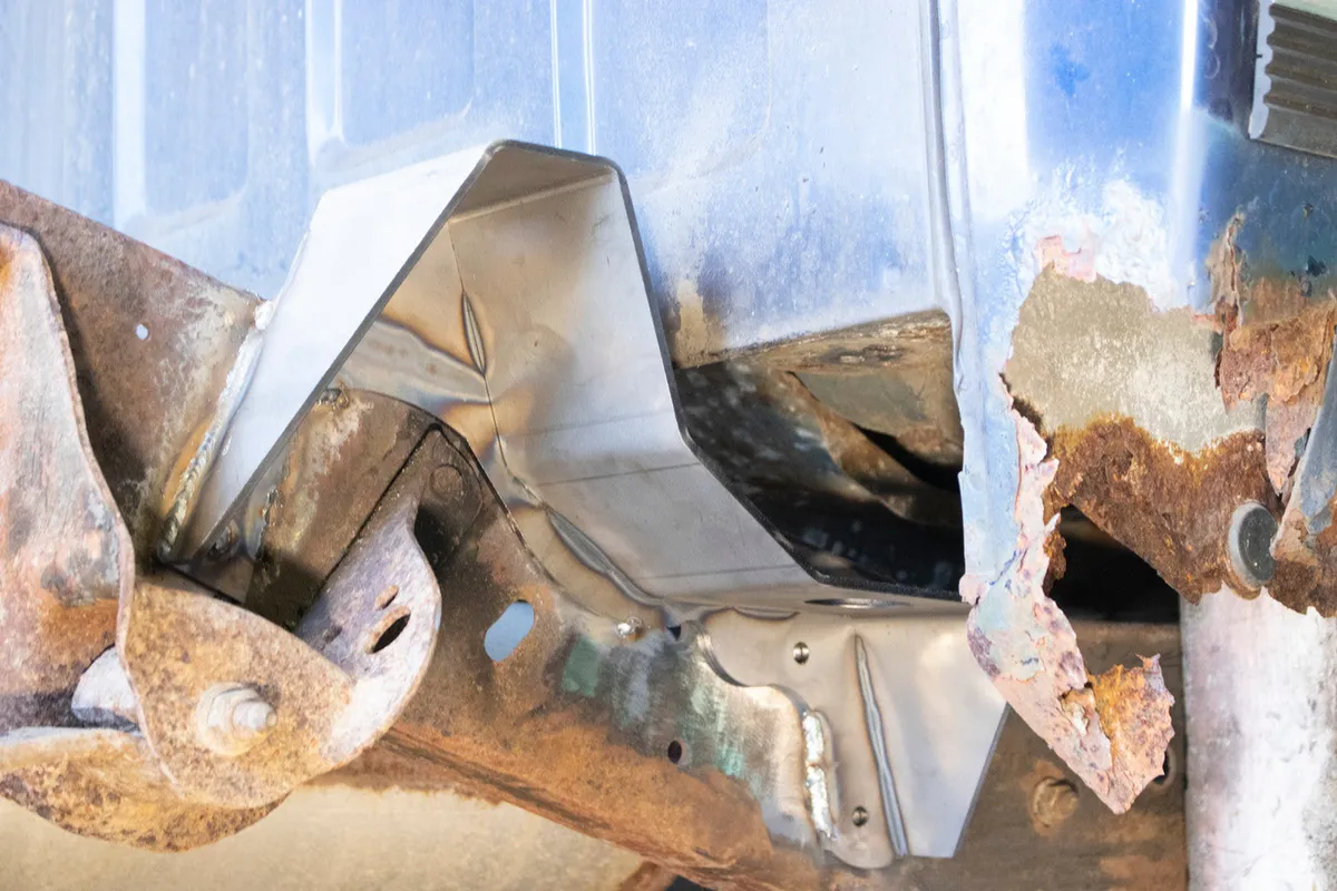 Rust Buster 1988-1998 Chevrolet & GMC C/K 1500 & 2500 Bed and Cab Mount Brackets RB7306 product image