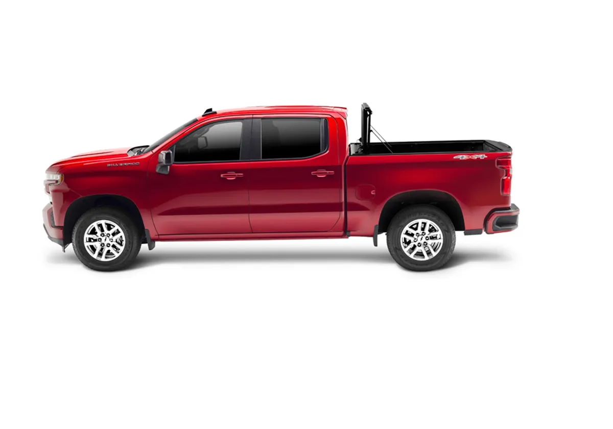 Fusion Tri-Fold Tonneau Cover; Quicksilver; Paint Code GAN; product image