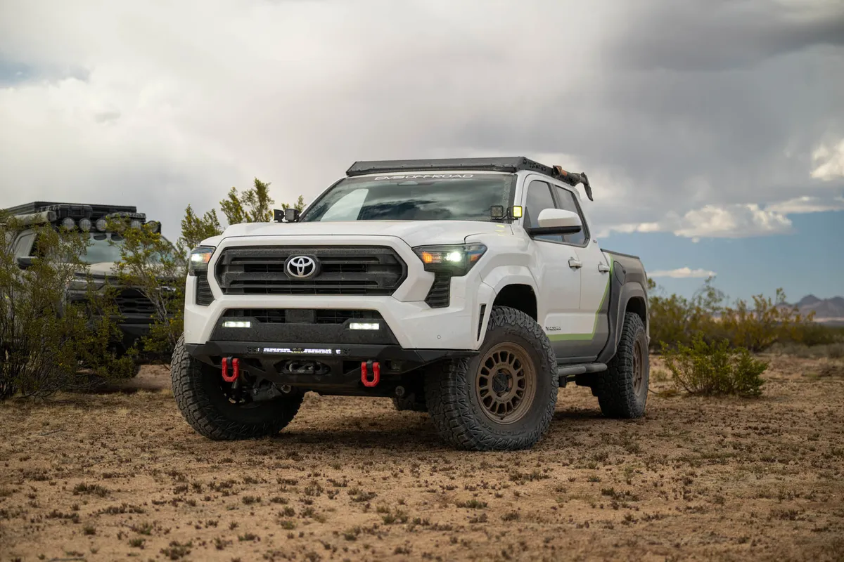 DV8 Offroad 2024-2025 Toyota Tacoma Double Cab Roof Rack - RRTT1-04 product image