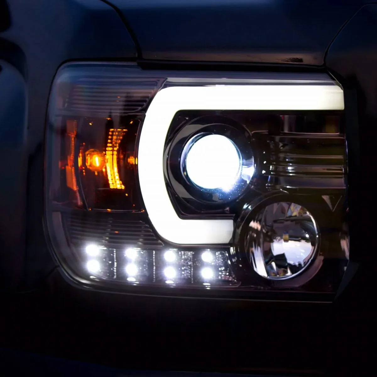 Gmc Sierra 3500 15-19 Dually Projector Headlights w Oled Amber Drls & Scanning Oled Amber Turn Signals in Smoked/Black product image