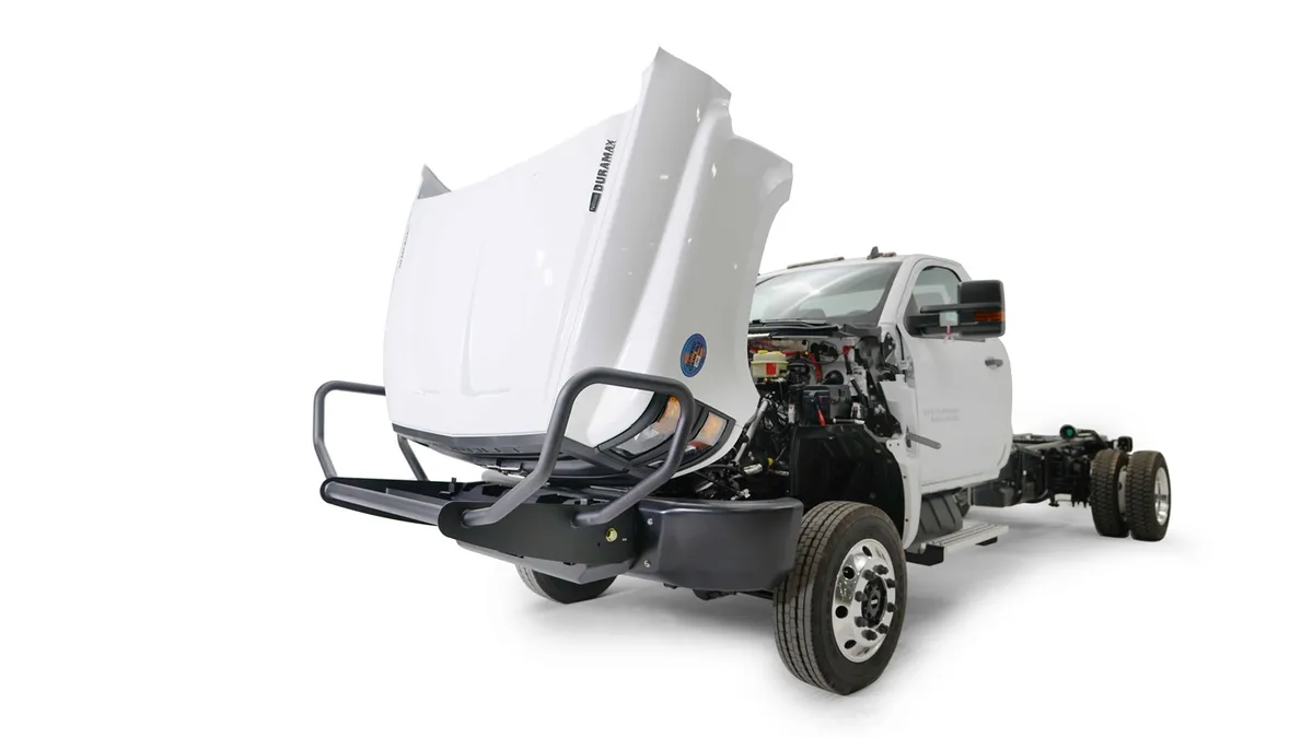 Chevy 4500-6500 Kodiak Winch Mount with Grill Guard product image