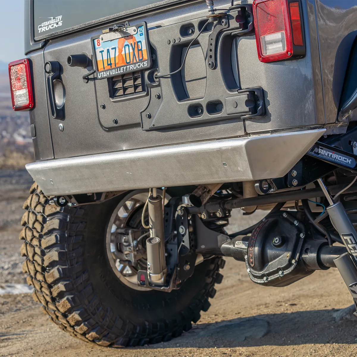 0718 Wrangler Legacy Rear Bumper Kit Raw product image