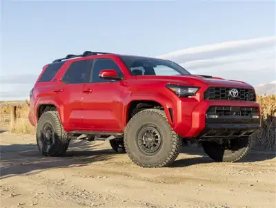 ReadyLift ReadyLIFT 3 SST2.1 Suspension System w/ Falcon 2.1 Front Strut Shocks - 62-55345