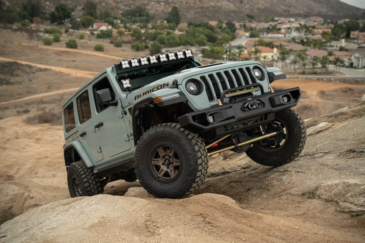 2018-2025 Jeep Wrangler JL & 2020-2025 Gladiator JT DV8 Offroad OE Plus Front Bumper product image
