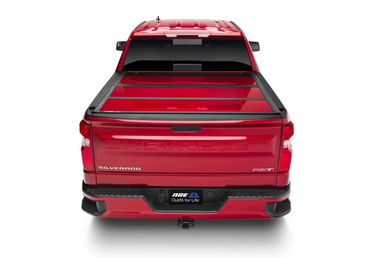 Fusion Tri-Fold Tonneau Cover; Quicksilver; Paint Code GAN; product image
