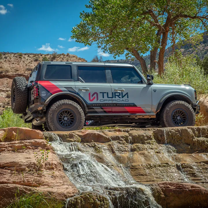 Turn Offroad 2021 Ford Bronco Hard Top (4 Door) Black/Badge Delete - HTBR-M4BD product image