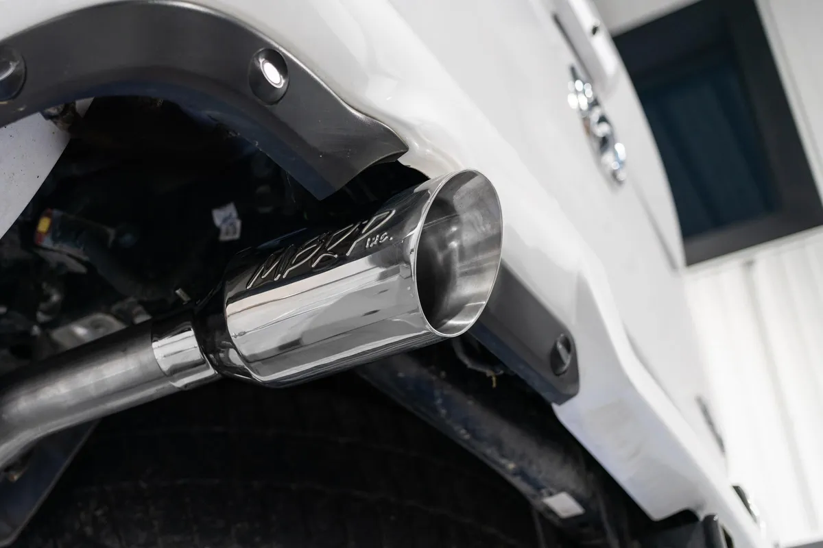 Armor BLK Cat Back Exhaust System; 2.5 in.; Incl. Front Pipe/Extension Pipe/Muffler/Over Axle Pipes/Tailpipes/Hardware/4.5 in. OD Tips; Dual Split Rear Exit; Black Coated; product image