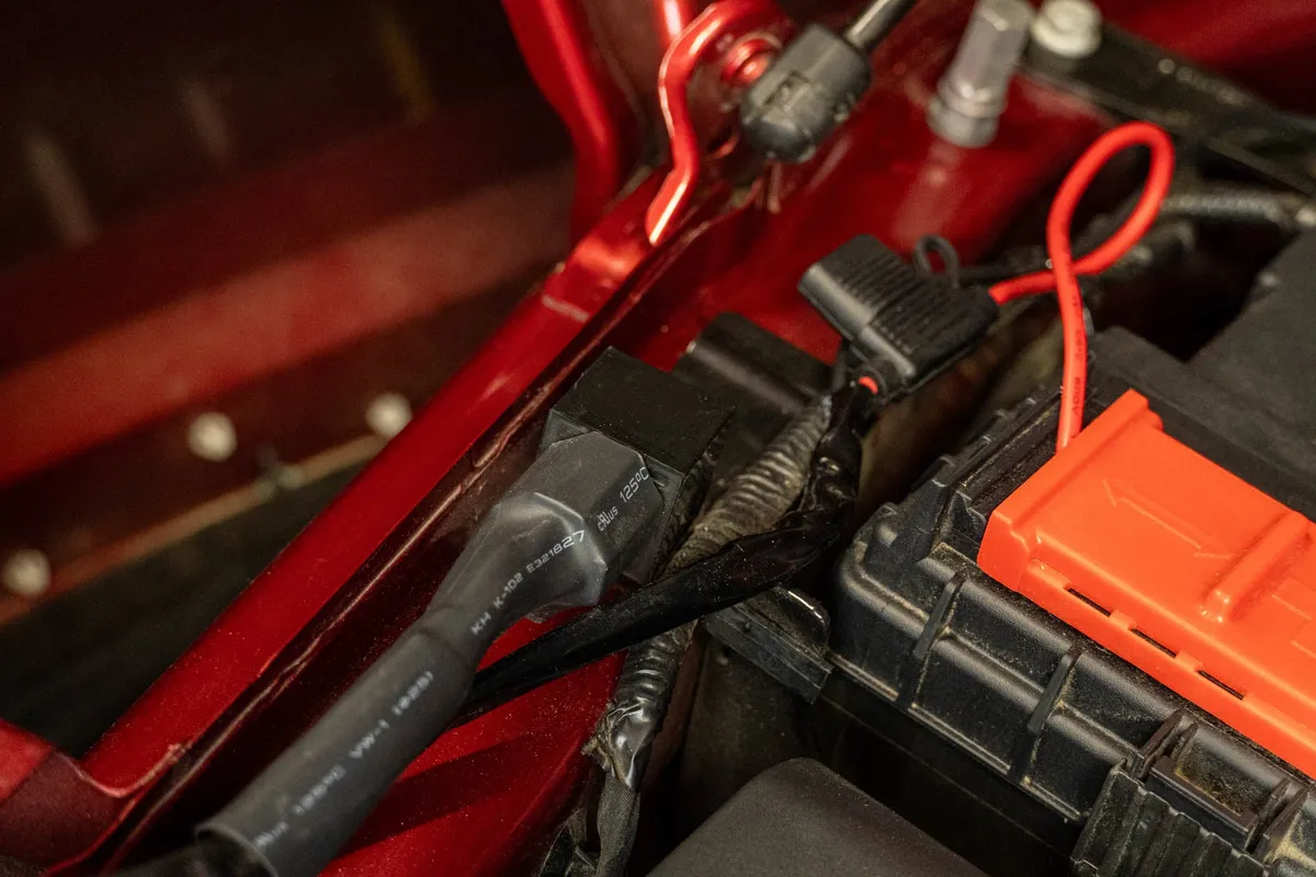 DV8 Offroad 60 AMP Wire Harness w/ Switch & DTP Connector product image