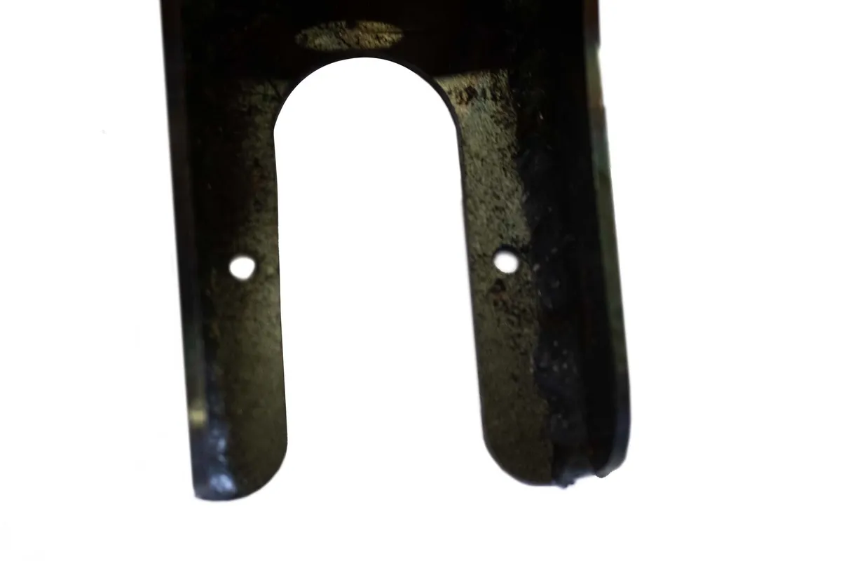 1999-2006 Chevy Silverado 1500 Extended Cab 1999-2006 Gmc Sierra 1500 Extended Cab Center Bed Mount product image