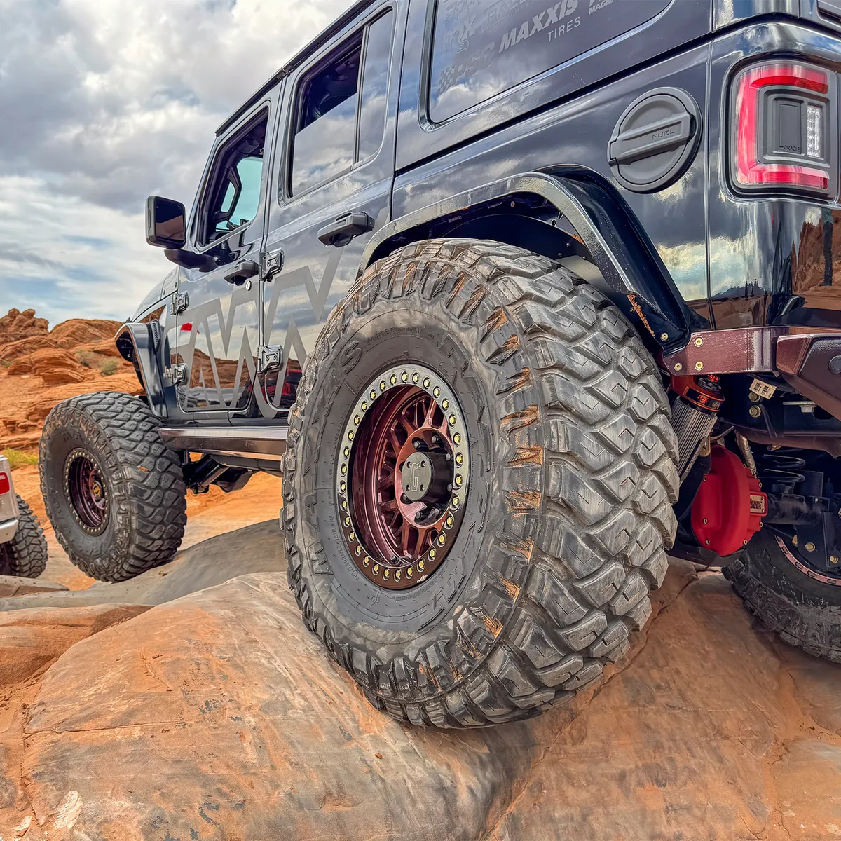 18c Wrangler Bolt On Slider Kit Raw product image