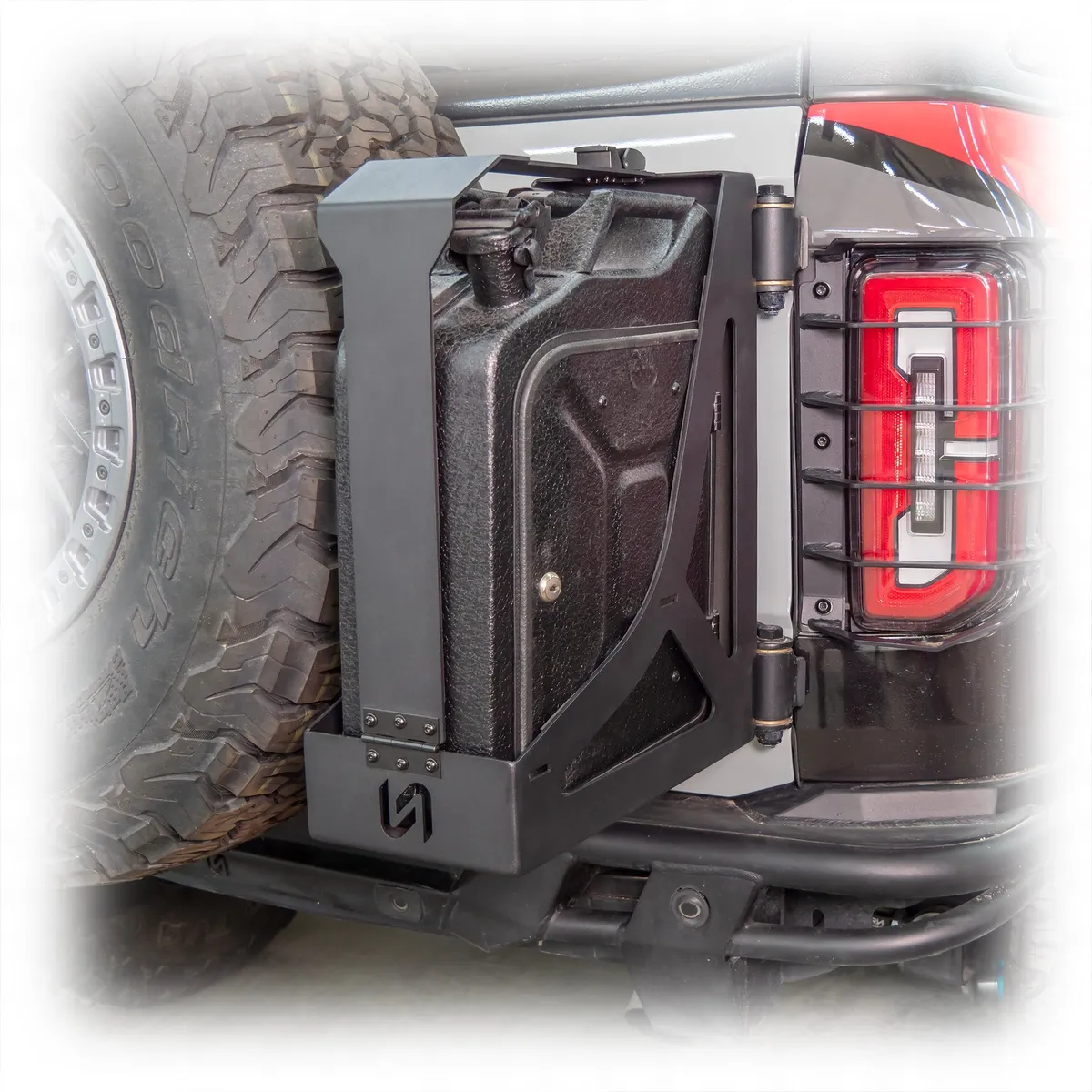 21c Bronco (Excludes Raptor) Tailgate Jerry Can Mount product image