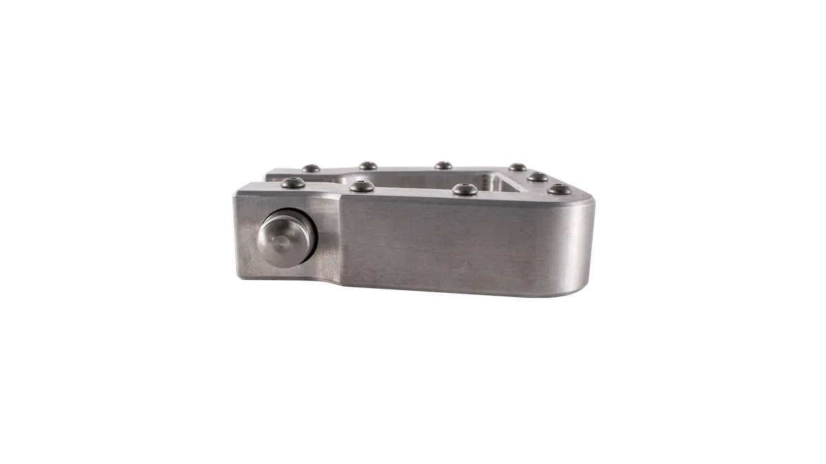 Mega D-Ring; Single; 7/8 in. Stainless Pin; Raw; Billet Aluminum; product image