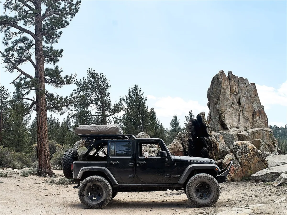 Front Runner Jeep Wrangler JK 4 Door (2007-2018) Extreme Slimline II 1/2 Roof Rack Kit product image