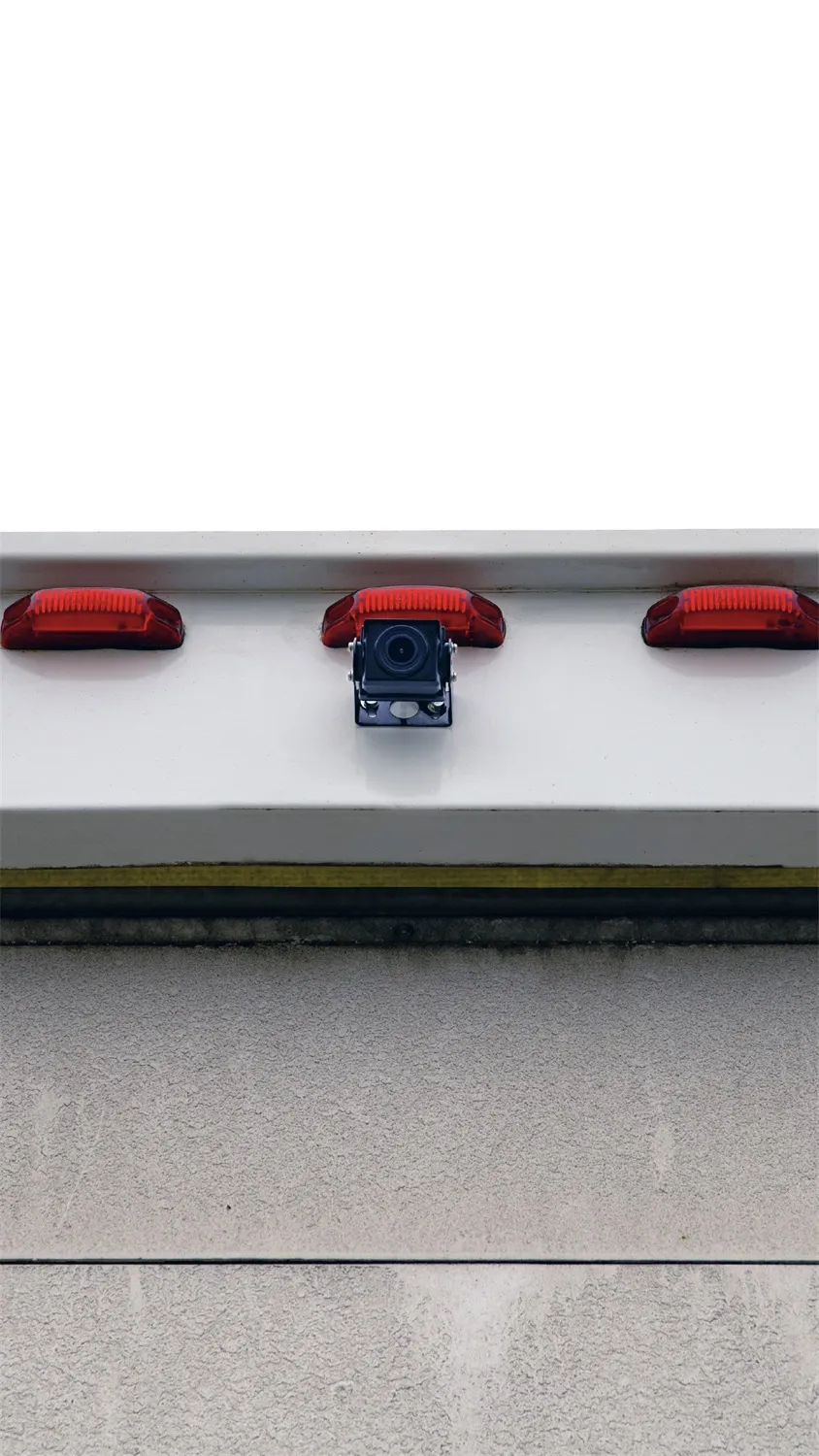 FullVUE® Mirror Commercial Camera System w/Built-In Dashcam; Park Monitoring Available; 32 GB SD Card Included; Parking Gridlines Available; Built-In G-Shock Sensor; product image