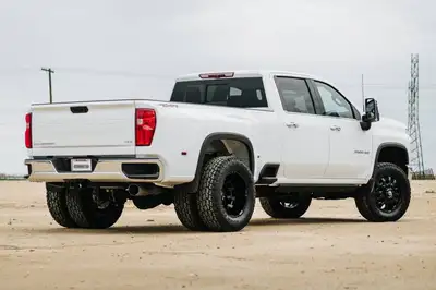 Cognito Motorsports Truck Cognito 3-Inch Performance Ball Joint Leveling Kit With Fox PS 2.0 IFP Shocks for 2020-2024 Silverado/Sierra 2500/3500 2WD/4WD