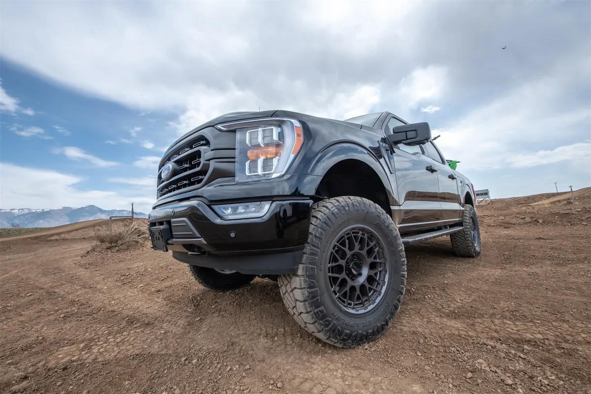6'' Big Lift With SST3000 Rear Shocks 2021-2023 Ford F-150 product image