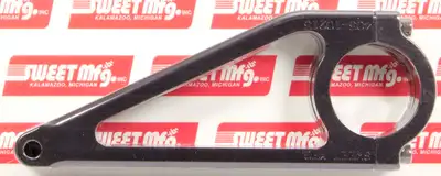 Sweet Manufacturing Column Dash Brkt 6-3/8 Black