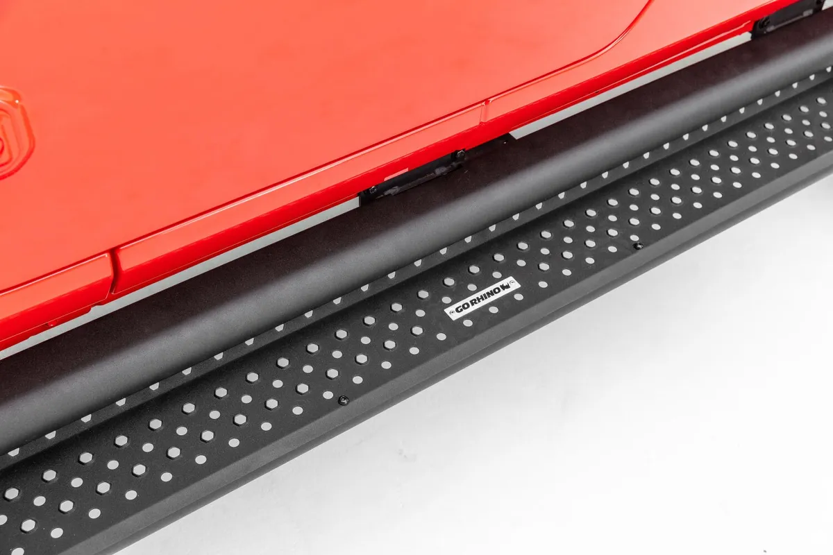 2015-2022 Chevrolet Colorado Dominator Extreme D1 SideSteps - Complete Kit SideStep + Brackets product image