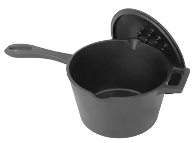Bayou Classic 2.5qt Saucepan With Selfbasting Lid