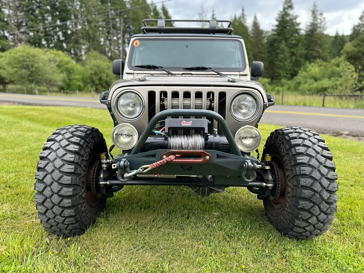 Diamond Series High Clearance Front Fenders for Jeep TJ Wrangler product image