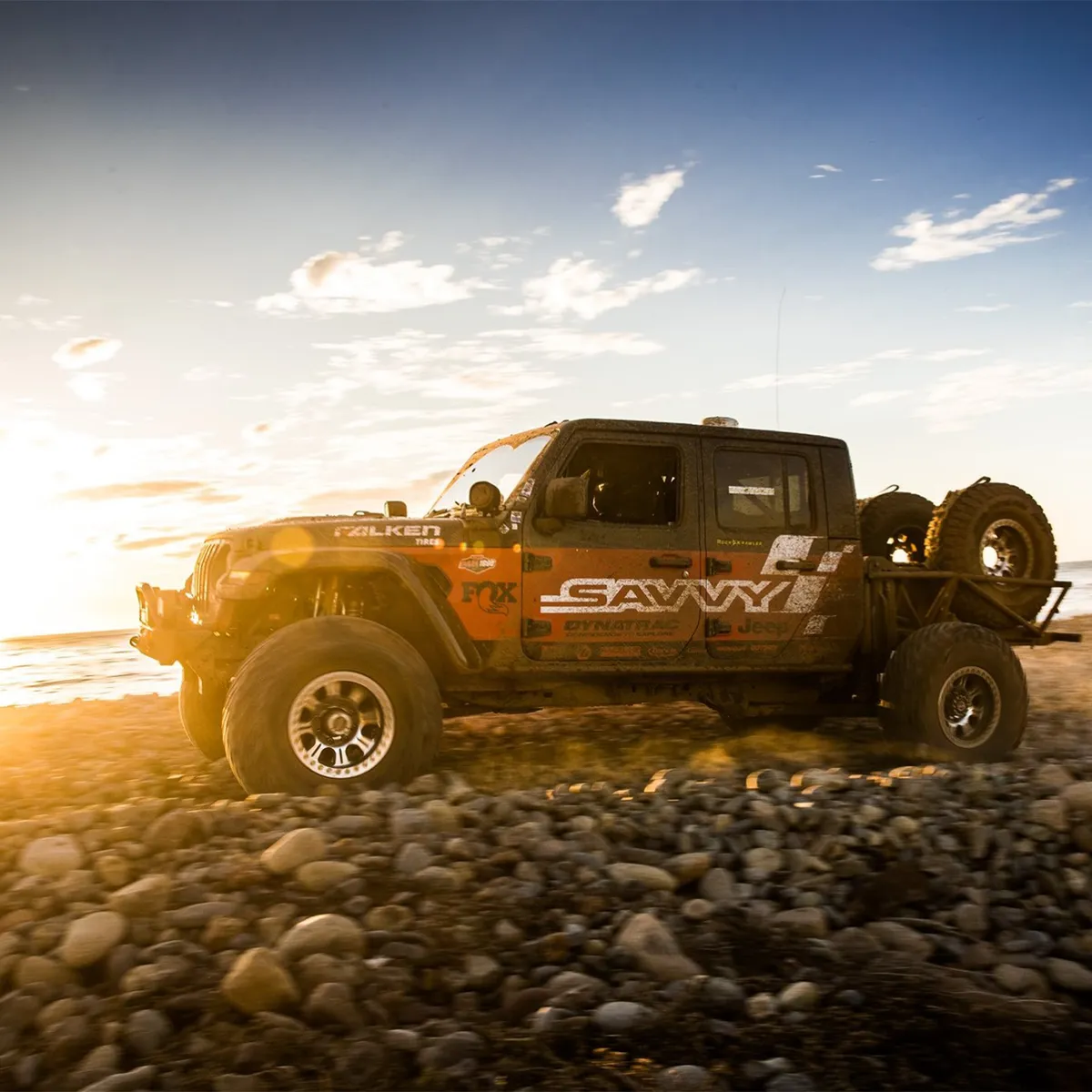 18c Wrangler/20c Gladiator Krawler Lite Front Bumper With Hoop Raw product image