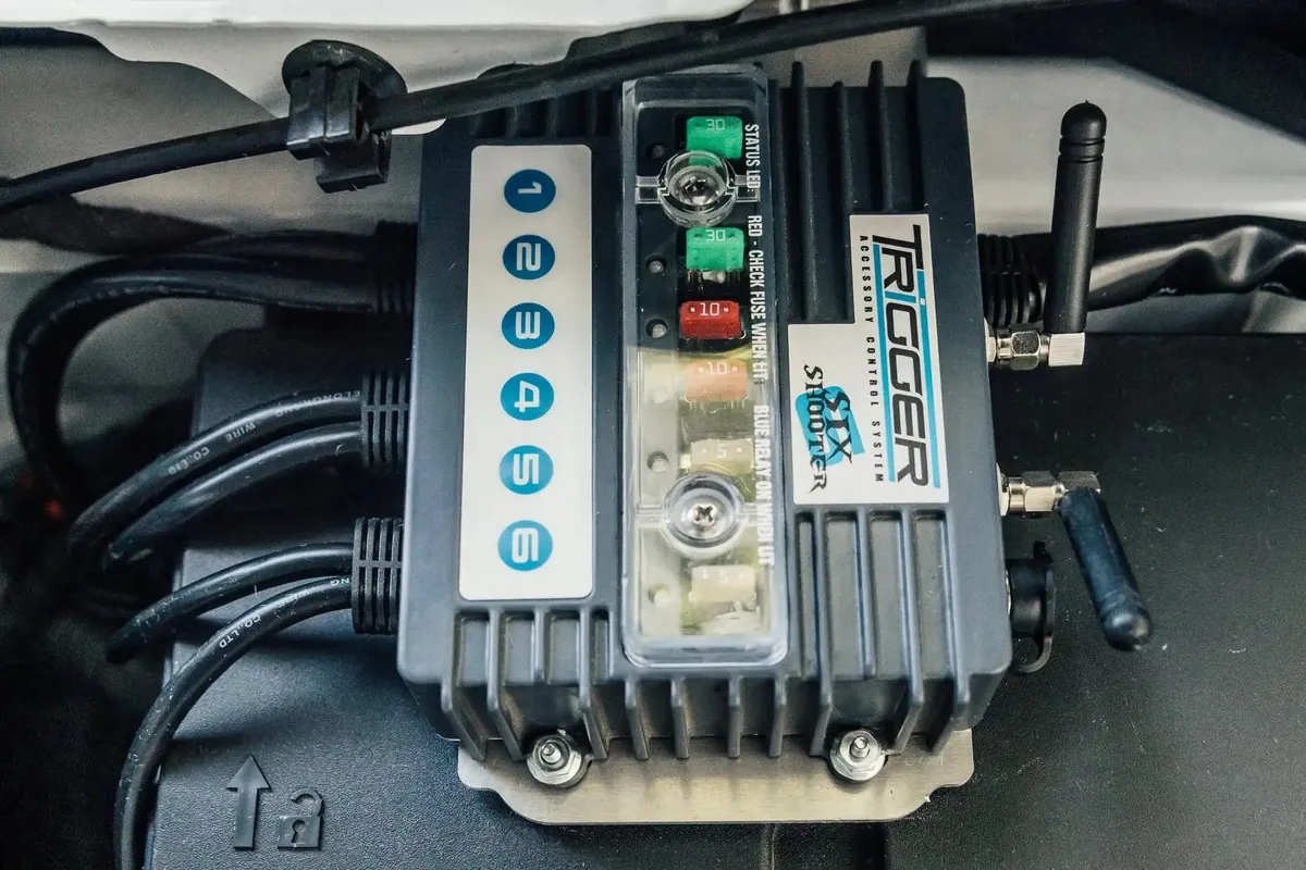 Oracle Lights Trigger 4 Plus Controller Ford Bronco 2021 Combo Kit 2100bro product image