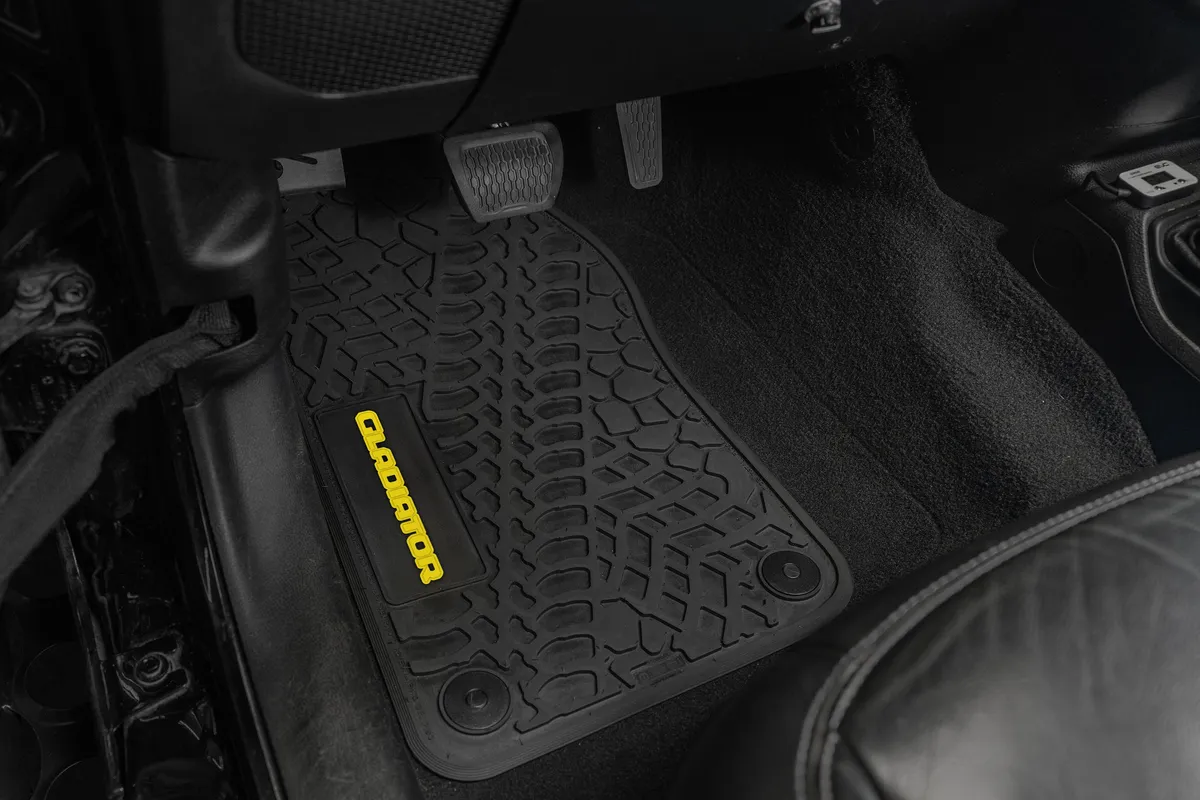 18-24 Jeep JL 2 Dr/Gladiator Front -Tire Tread/Scorched Earth Scene w/ Gladiator Insert - Black w/ Dark Blue Insert product image