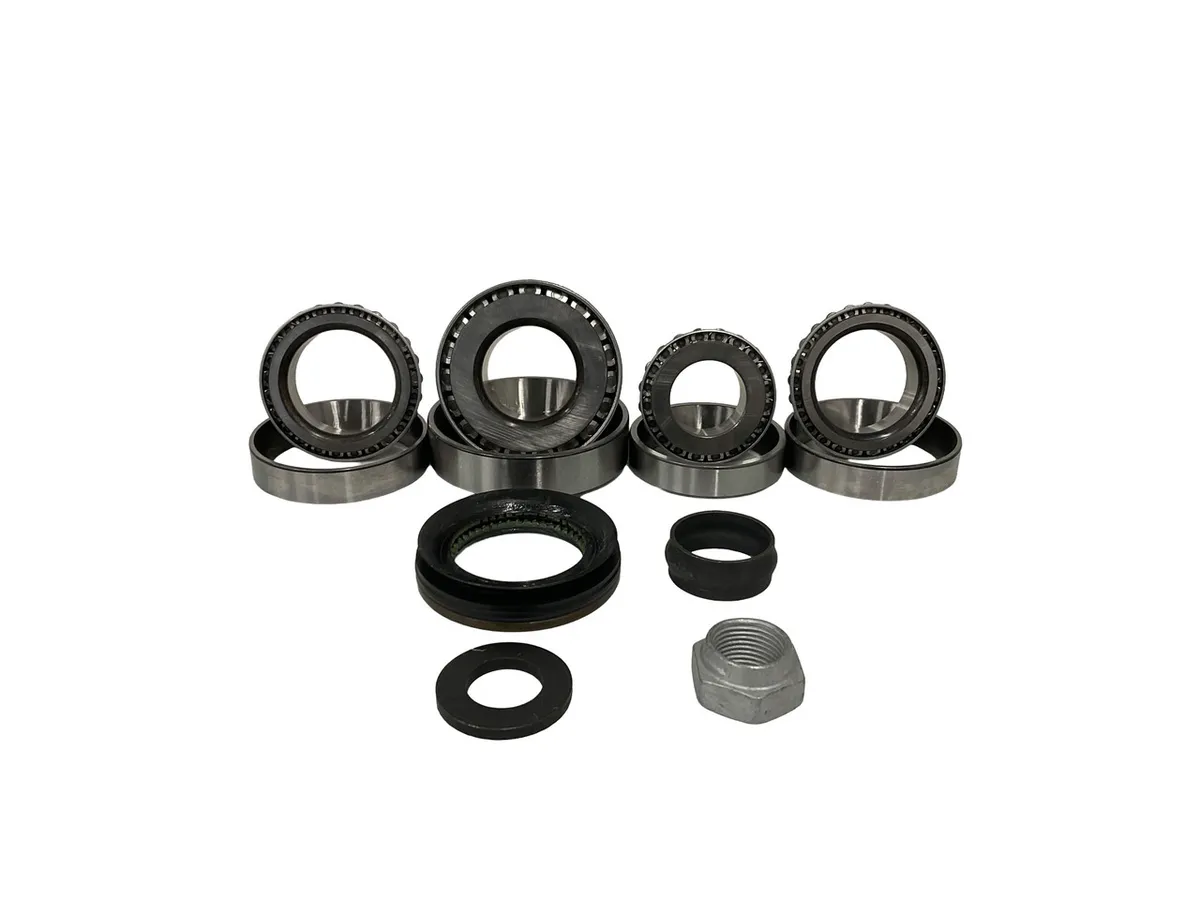 Revolution Gear & Axle Revolution Gear and Axle Toyota 4Runner 2015-23 8.2 Inch Rear Axle with Locker 4.88 Ratio Gear Package 35-2008IFS