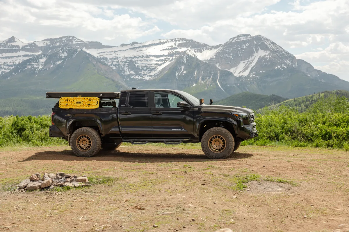 Aluminum Side Opening Roof Top Tent product image