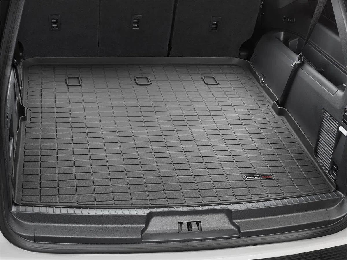 2018 + Lincoln Navigator L Cargo Liners Black product image
