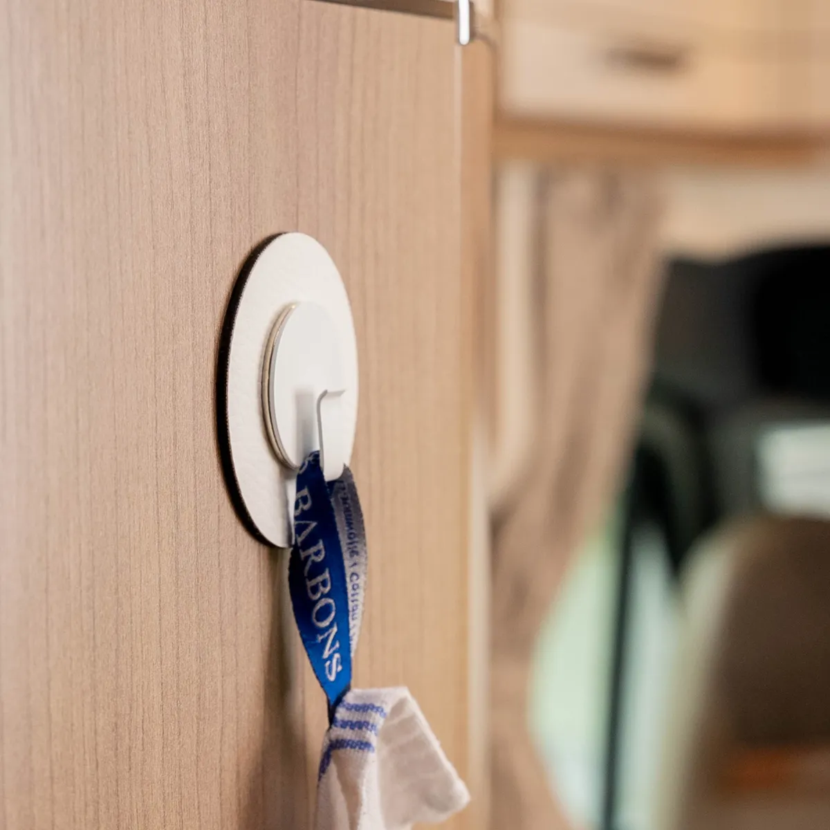 Magnetic Hook Clever White Incl. Pad White product image