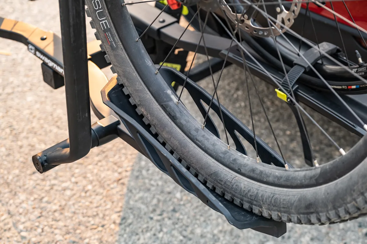 Skaha 2 1 1/4in2in Receiver Bar 60lbs Per Bike product image