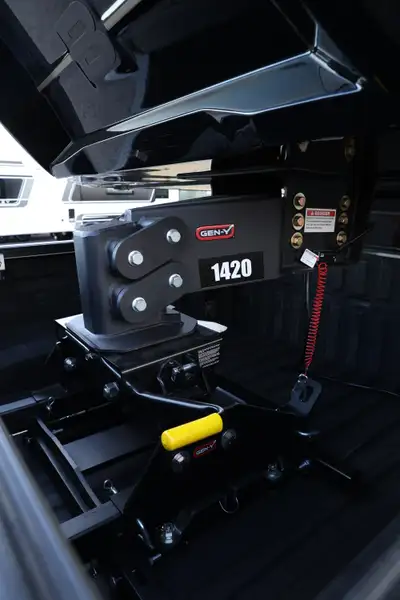 GEN-Y Hitch ADVANTAGE Hitch - Fifth Wheel Gooseneck Combo for Trucks - 25K Towing - Fits Curt Q24 A25 Fifth Wheel Head