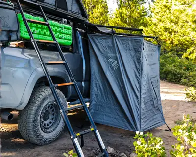 Ironman 4x4 Deltawing Privacy Room xt 3.6ft x 3.6ft (Black)