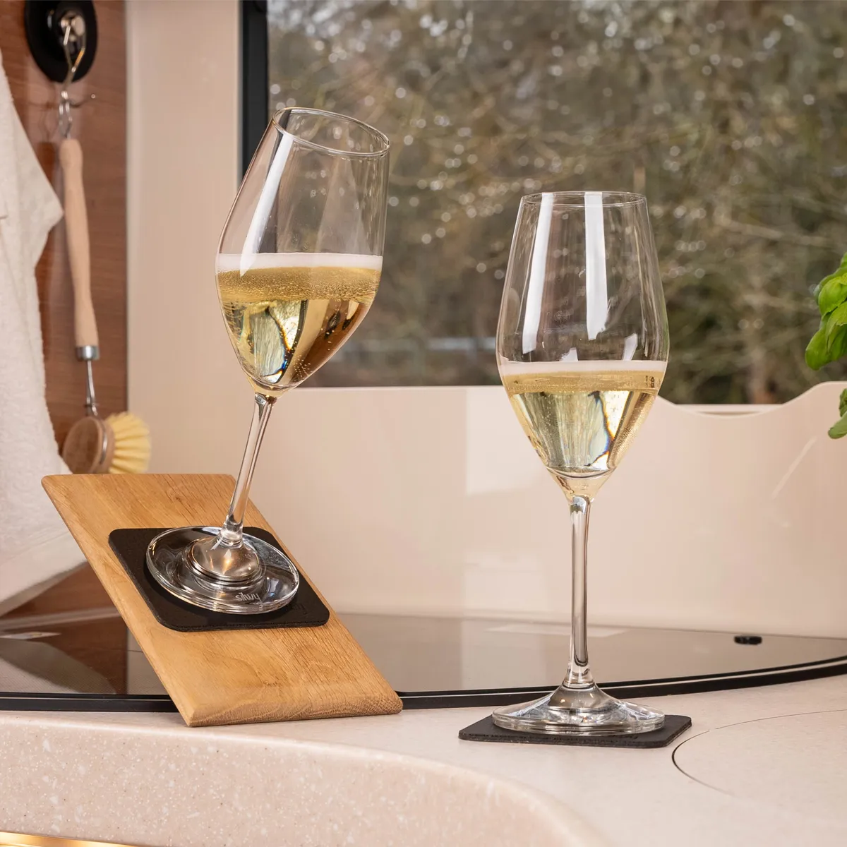 Magnetic crystal glasses CHAMPAGNE product image