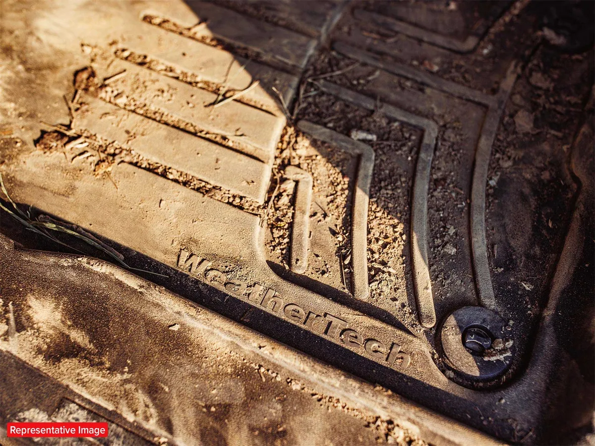 2017 + Ford F-250 F-350 F-450 F-550 Black Rear FloorLiner HP product image