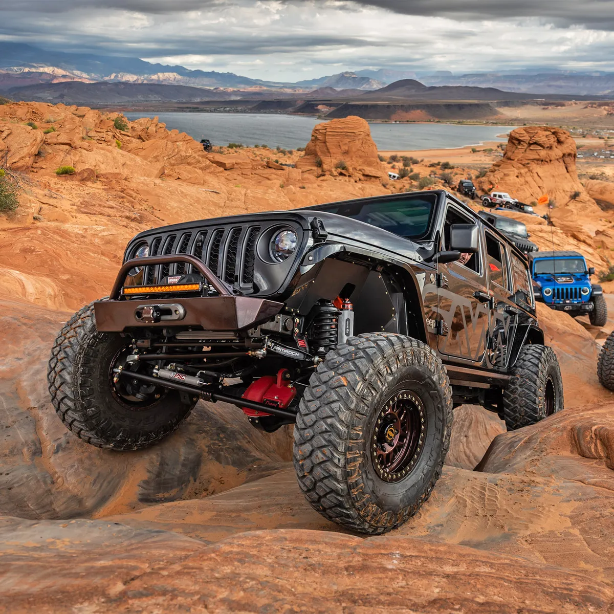 18c Wrangler/20c Gladiator Krawler Lite Front Bumper With Hoop Raw product image
